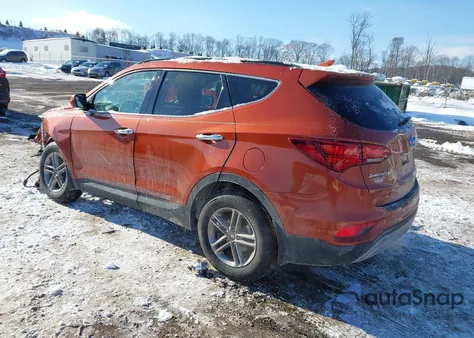 2017 Hyundai Santa Fe Sport 2.4L z USA, uszkodzony, nr VIN 5XYZUDLB1HG498540